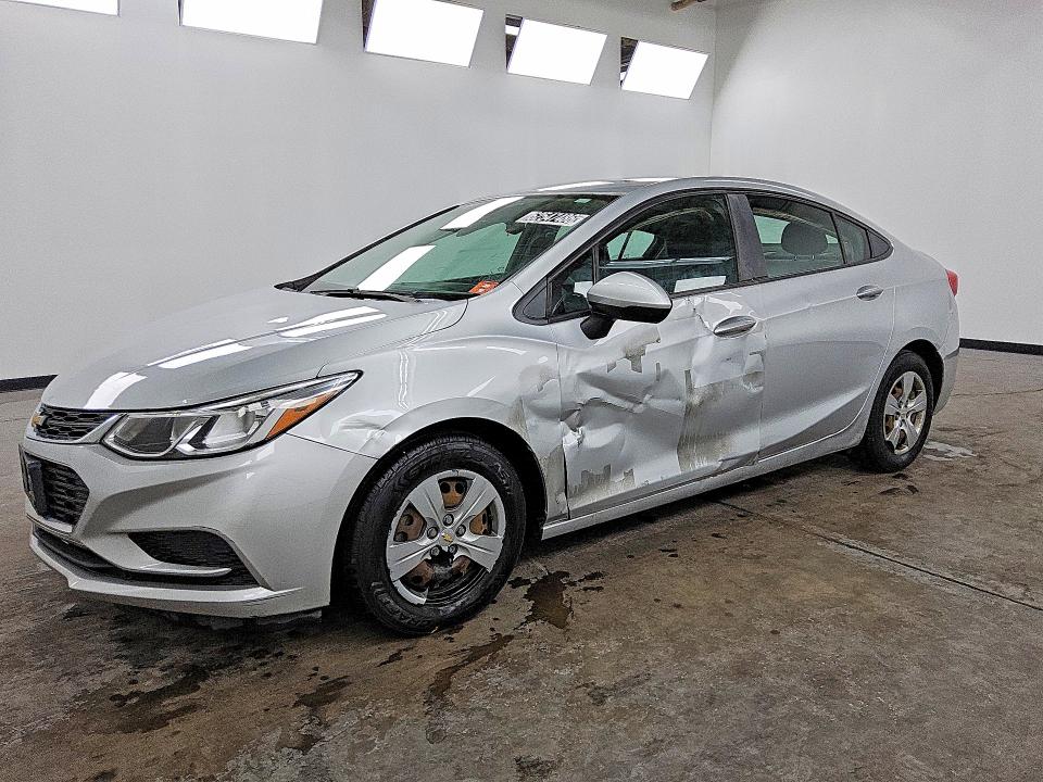 CHEVROLET CRUZE 2017 with VIN 1G1BC5SM0H7219095 - Photo from auction