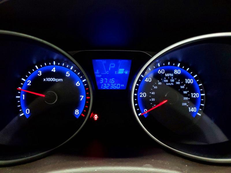 Photo 9 from auction – 2012 HYUNDAI TUCSON with VIN KM8JUCAC5CU385454