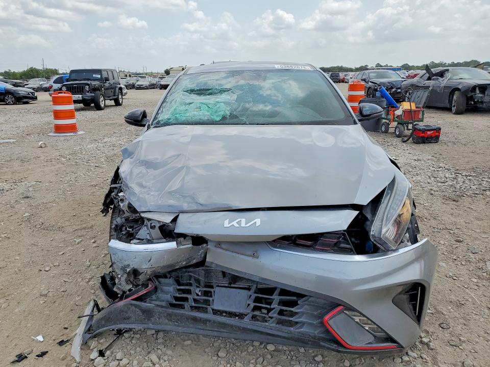 Foto 5 de la subasta – 2022 KIA FORTE con VIN 3KPF54AD1NE481749