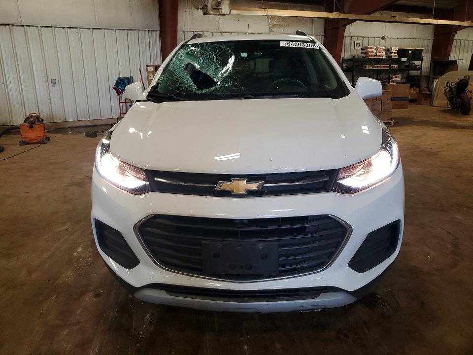 Photo 5 from auction – 2019 CHEVROLET TRAX with VIN KL7CJPSBXKB828336