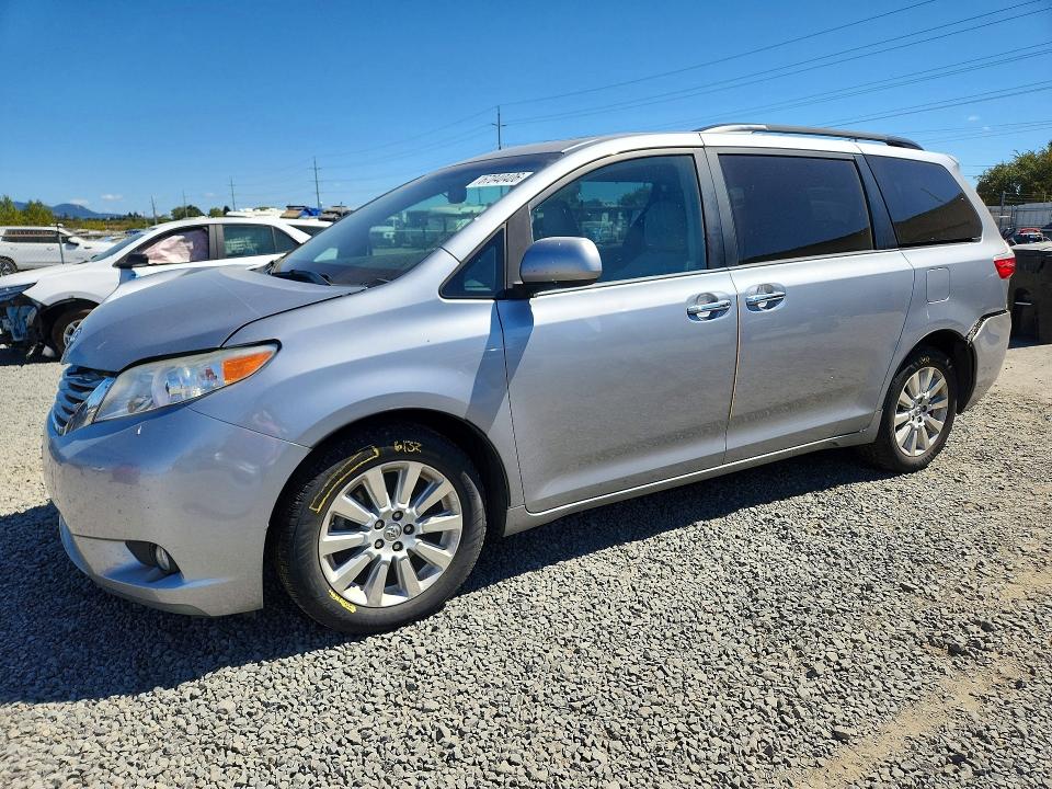 TOYOTA SIENNA 2015 with VIN 5TDDK3DC6FS105200 - Photo from auction