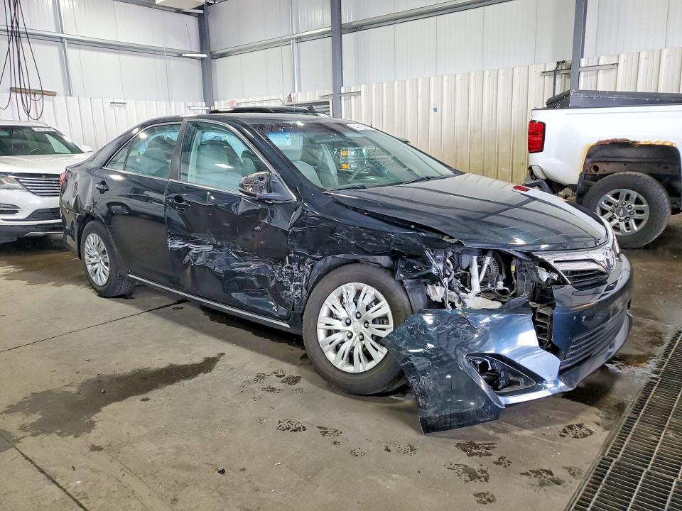 Photo 4 from auction – 2014 TOYOTA CAMRY with VIN 4T4BF1FKXER443585