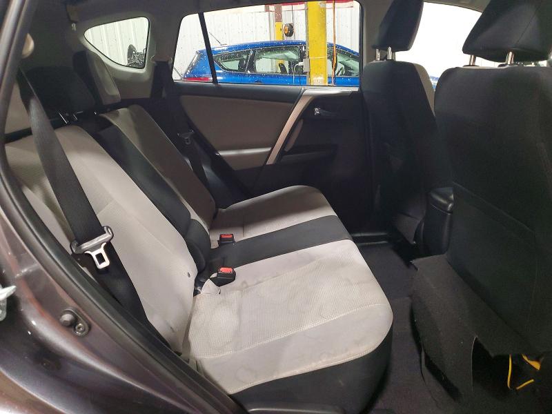 Photo 11 from auction – 2017 TOYOTA RAV4 with VIN JTMRFREV0HJ113158