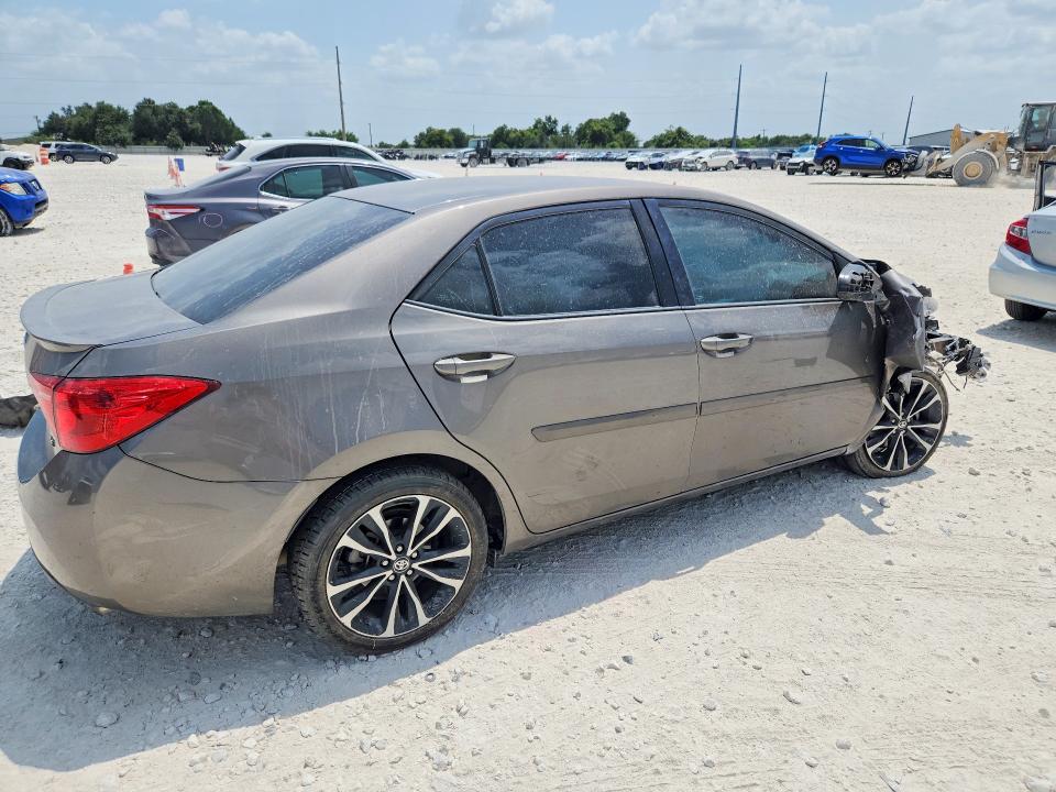 Photo 3 from auction – 2018 TOYOTA COROLLA with VIN 5YFBURHE1JP756896