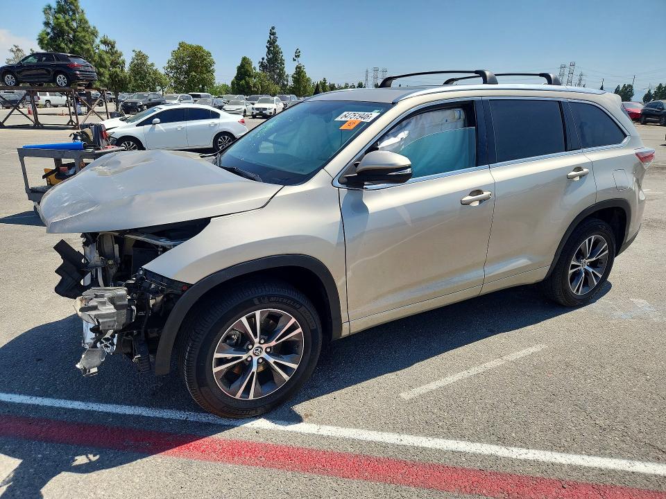 2016 TOYOTA HIGHLANDER - Търг №64751946