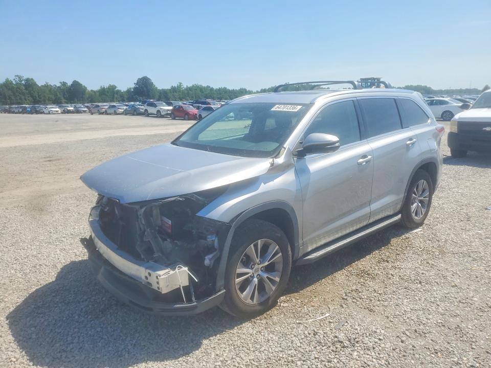 TOYOTA HIGHLANDER 2015 with VIN 5TDKKRFH5FS056221 - Photo from auction