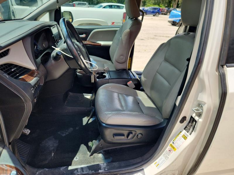 Photo 7 from auction – 2015 TOYOTA SIENNA with VIN 5TDDK3DCXFS097148