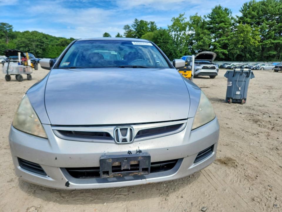 Photo 5 from auction – 2007 HONDA ACCORD with VIN 1HGCM56337A042300