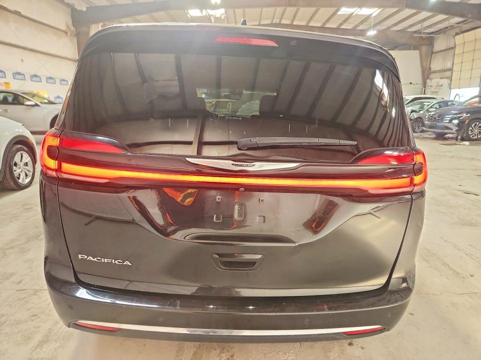 Photo 6 from auction – 2023 CHRYSLER PACIFICA with VIN 2C4RC1BG0PR627277