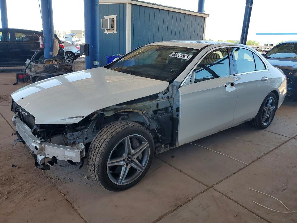 MERCEDES-BENZ E 2019 with VIN WDDZF4JB4KA526972 - Photo from auction