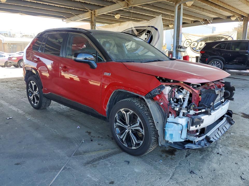 Photo 4 from auction – 2021 TOYOTA RAV4 PRIME with VIN JTMFB3FV1MD010009