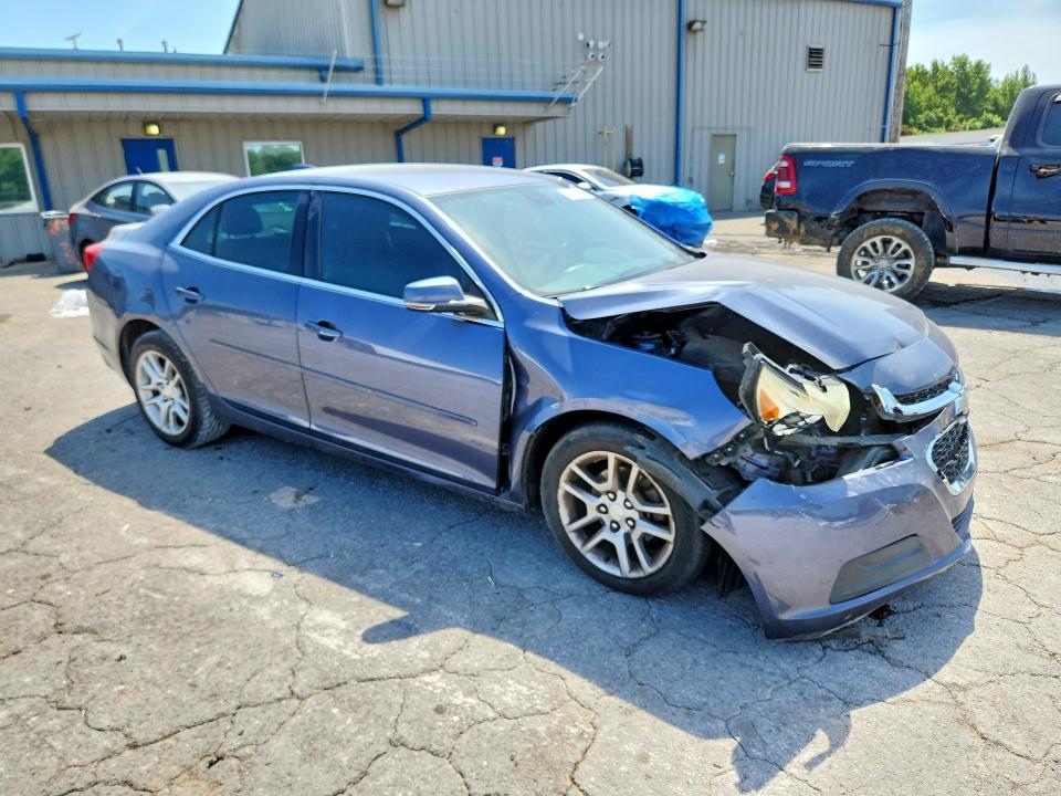 Photo 4 from auction – 2015 CHEVROLET MALIBU with VIN 1G11C5SL5FF218479