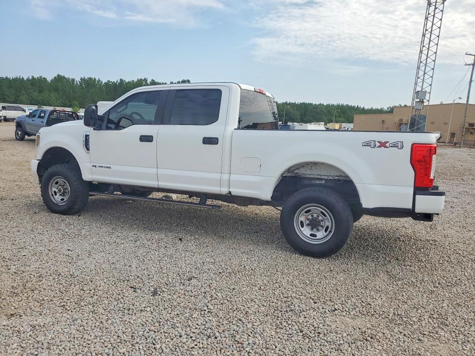 Photo 2 from auction – 2017 FORD F250 with VIN 1FT7W2BT1HEC99058