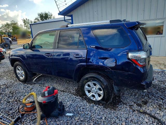 Photo 2 from auction – 2019 TOYOTA 4RUNNER with VIN JTEBU5JR3K5614324