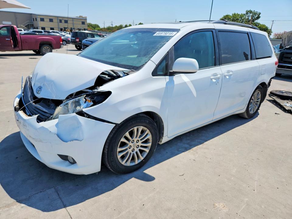 TOYOTA SIENNA 2012 with VIN 5TDYK3DC2CS263465 - Photo from auction