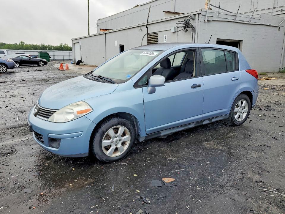 NISSAN VERSA 2009 مع رقم تعريف المركبة 3N1BC13E39L421114 - صورة من المزاد