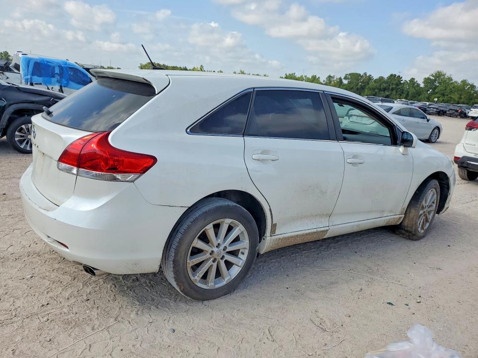Photo 3 from auction – 2010 TOYOTA VENZA with VIN 4T3ZA3BB2AU037293