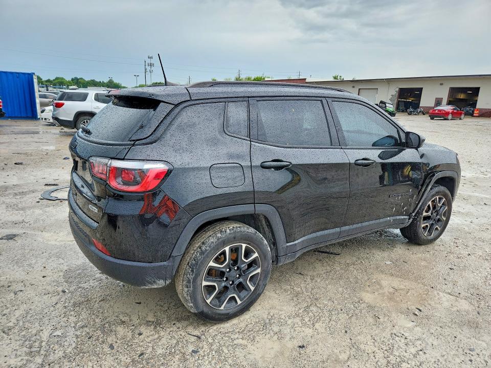 Photo 3 from auction – 2020 JEEP COMPASS with VIN 3C4NJDAB5LT174339