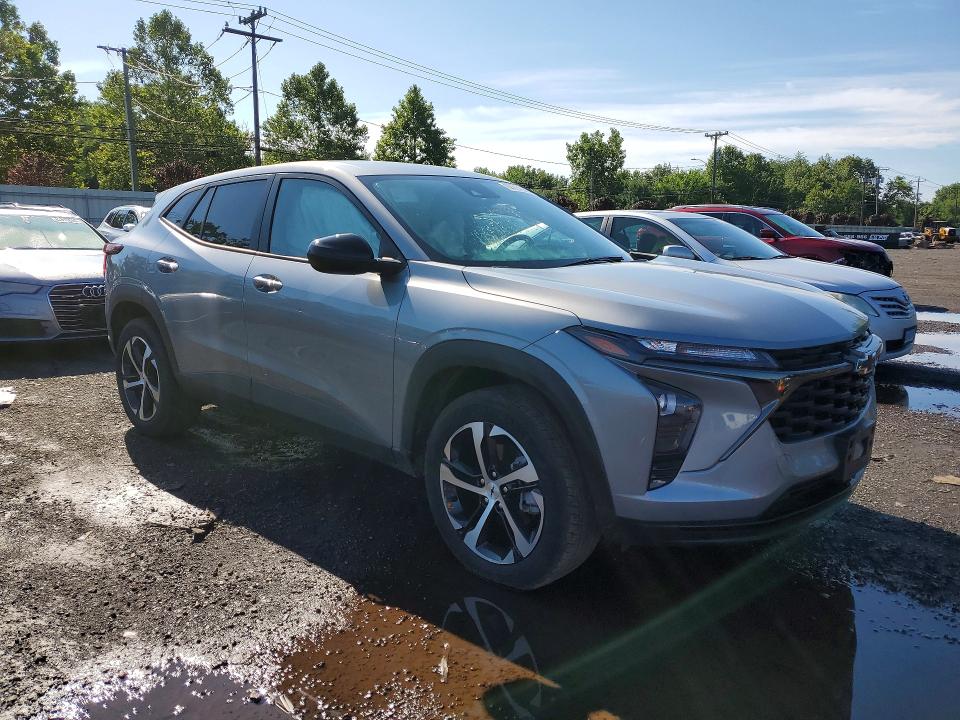 Photo 4 from auction – 2024 CHEVROLET TRAX with VIN KL77LGE23RC131456