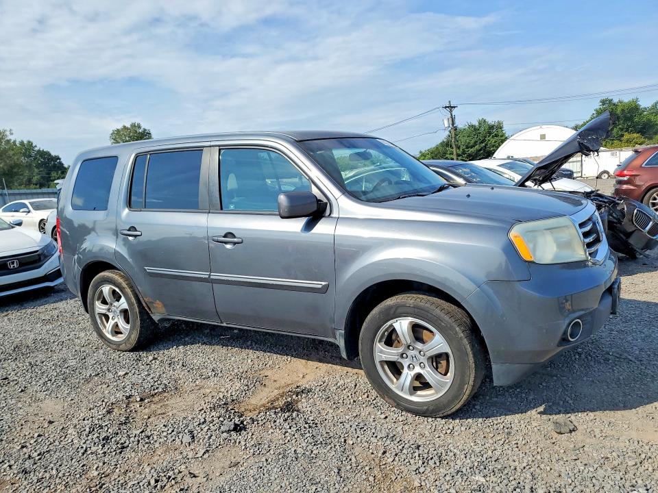 Photo 4 from auction – 2012 HONDA PILOT with VIN 5FNYF4H44CB004378