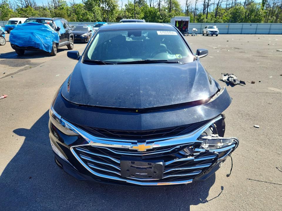 Photo 5 from auction – 2019 CHEVROLET MALIBU with VIN 1G1ZD5STXKF149606