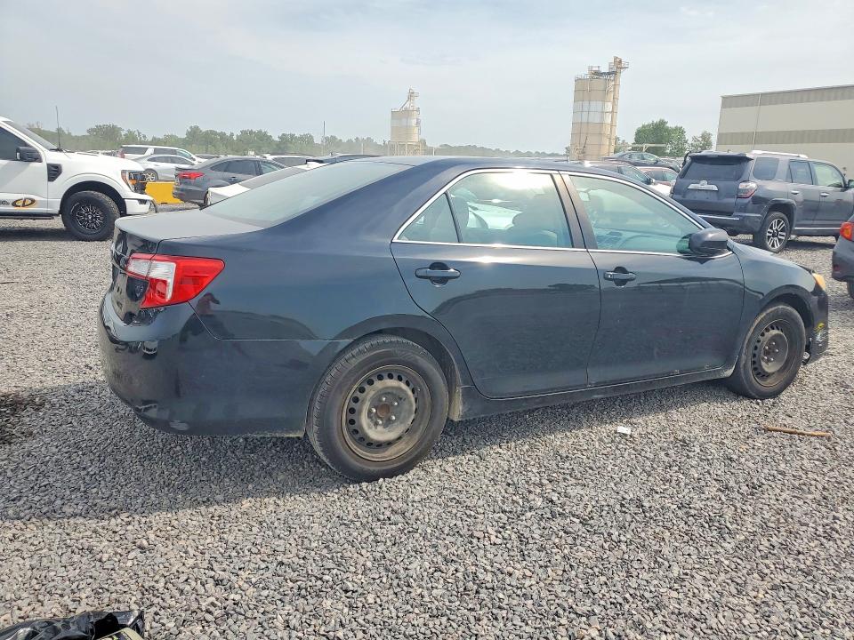 Photo 3 from auction – 2012 TOYOTA CAMRY with VIN 4T1BF1FK2CU519789