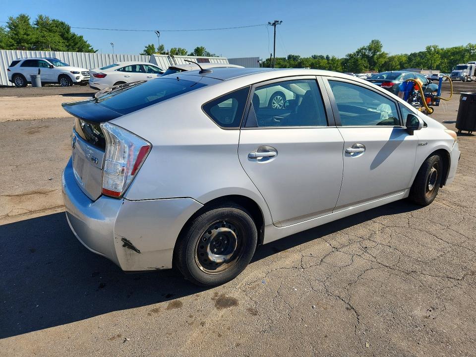 Photo 3 from auction – 2010 TOYOTA PRIUS with VIN JTDKN3DUXA0214293