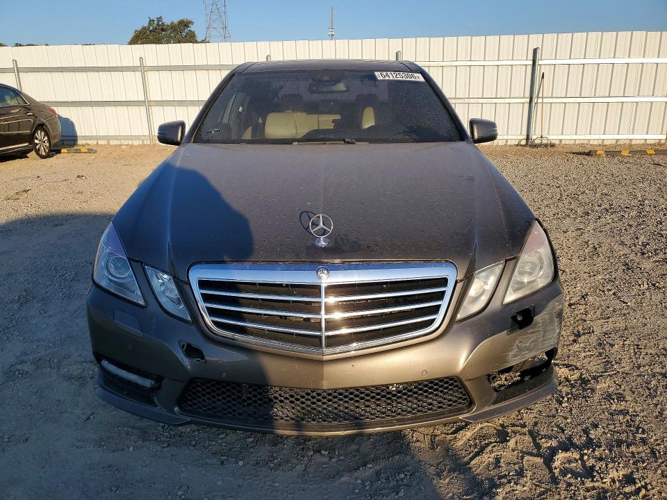 Foto 5 de la subasta – 2013 MERCEDES-BENZ E con VIN WDDHF9BB9DA692091