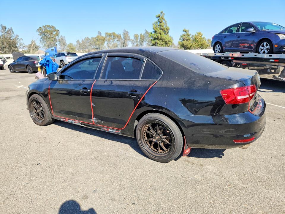 Photo 2 from auction – 2015 VOLKSWAGEN JETTA with VIN 3VW2K7AJ2FM330681