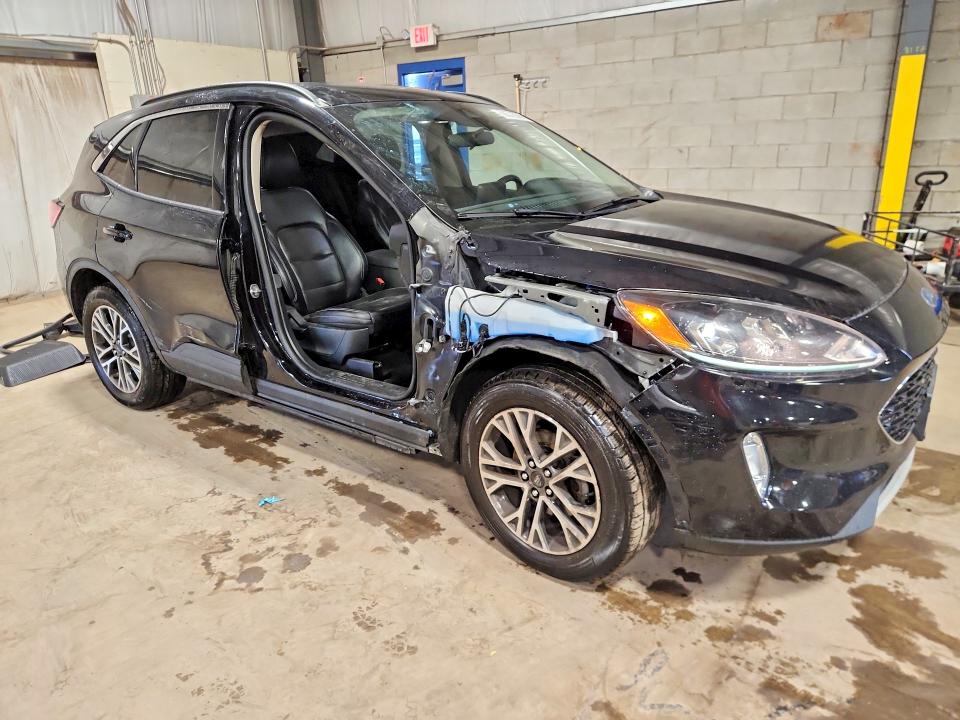 Photo 4 from auction – 2020 FORD ESCAPE with VIN 1FMCU9H63LUC28419