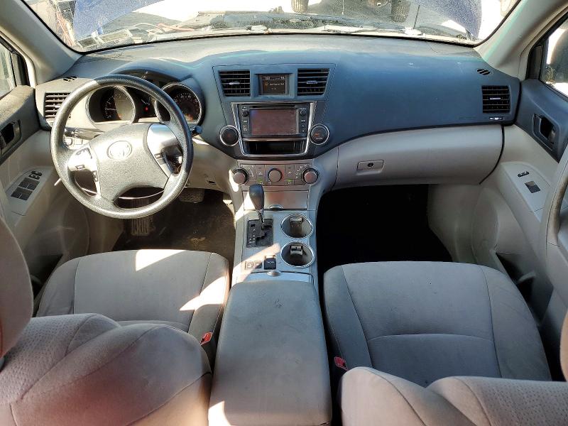 Photo 8 from auction – 2013 TOYOTA HIGHLANDER with VIN 5TDBK3EH0DS198147
