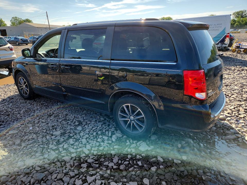 Photo 2 from auction – 2017 DODGE GRAND CARAVAN with VIN 2C4RDGCGXHR700168