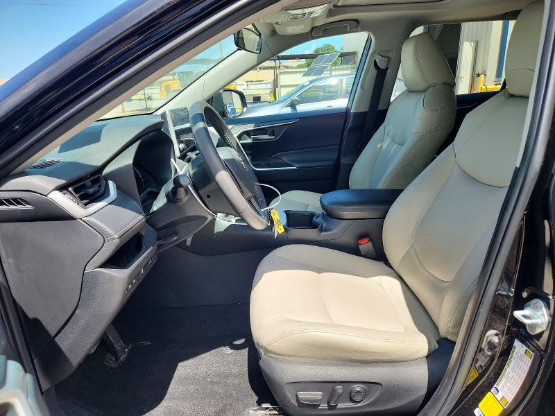 Photo 7 from auction – 2023 TOYOTA RAV4 with VIN 2T3P1RFV2PC377567