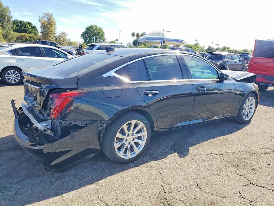 Photo 3 from auction – 2020 CADILLAC CT5 with VIN 1G6DM5RK2L0136726
