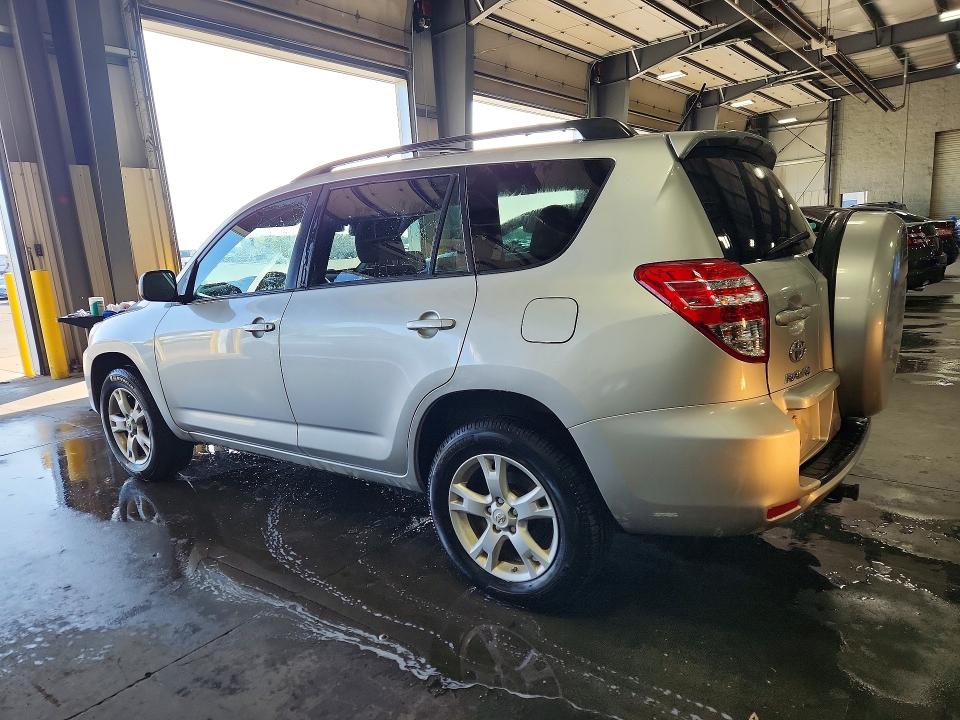 Photo 2 from auction – 2012 TOYOTA RAV4 with VIN 2T3BF4DV9CW204624