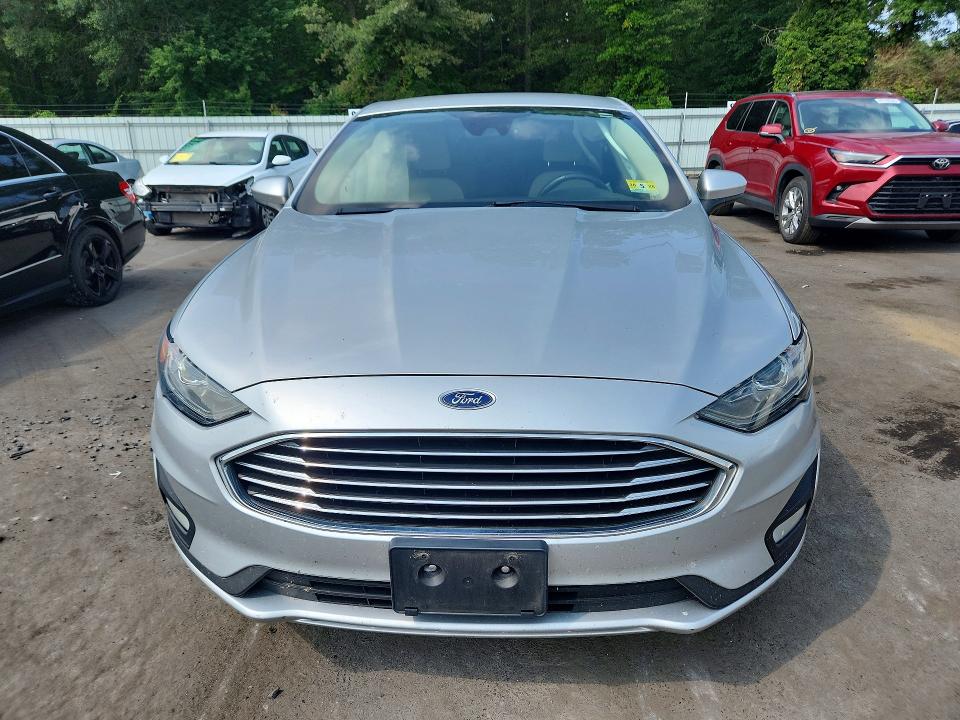 Photo 5 from auction – 2019 FORD FUSION with VIN 3FA6P0HD4KR128893