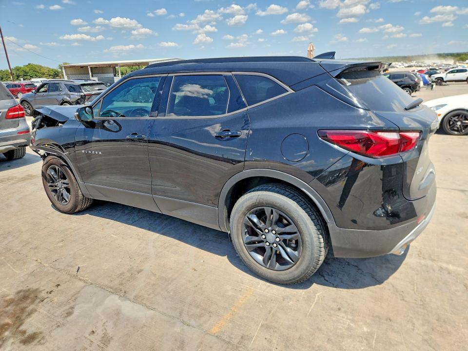 Photo 2 from auction – 2019 CHEVROLET BLAZER with VIN 3GNKBDRS7KS689293