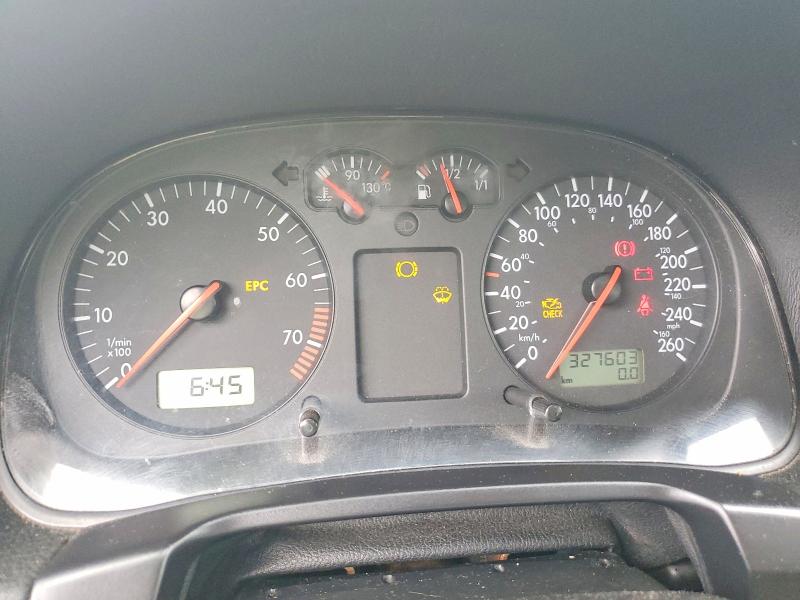 Photo 9 from auction – 2000 VOLKSWAGEN JETTA with VIN 3VWSE29M1YM034742