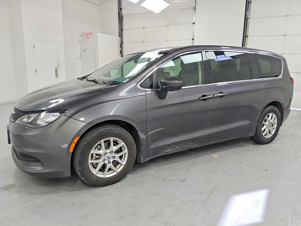 Photo 1 from auction – 2022 CHRYSLER VOYAGER with VIN 2C4RC1CG1NR168840
