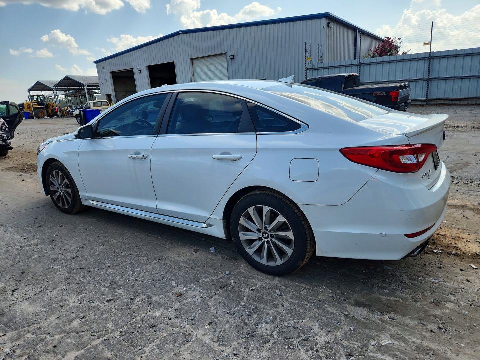 Снимка 2 от търг – 2015 HYUNDAI SONATA с VIN 5NPE34AF2FH091940