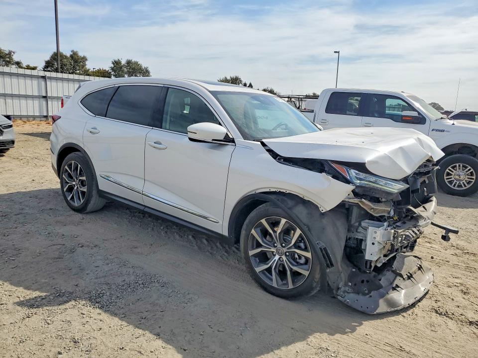 Photo 4 from auction – 2023 ACURA MDX with VIN 5J8YE1H4XPL042459