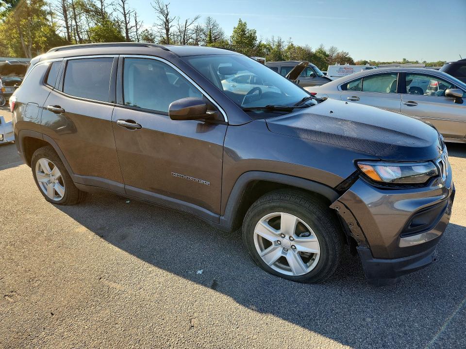 Photo 4 from auction – 2022 JEEP COMPASS with VIN 3C4NJDBB7NT107033
