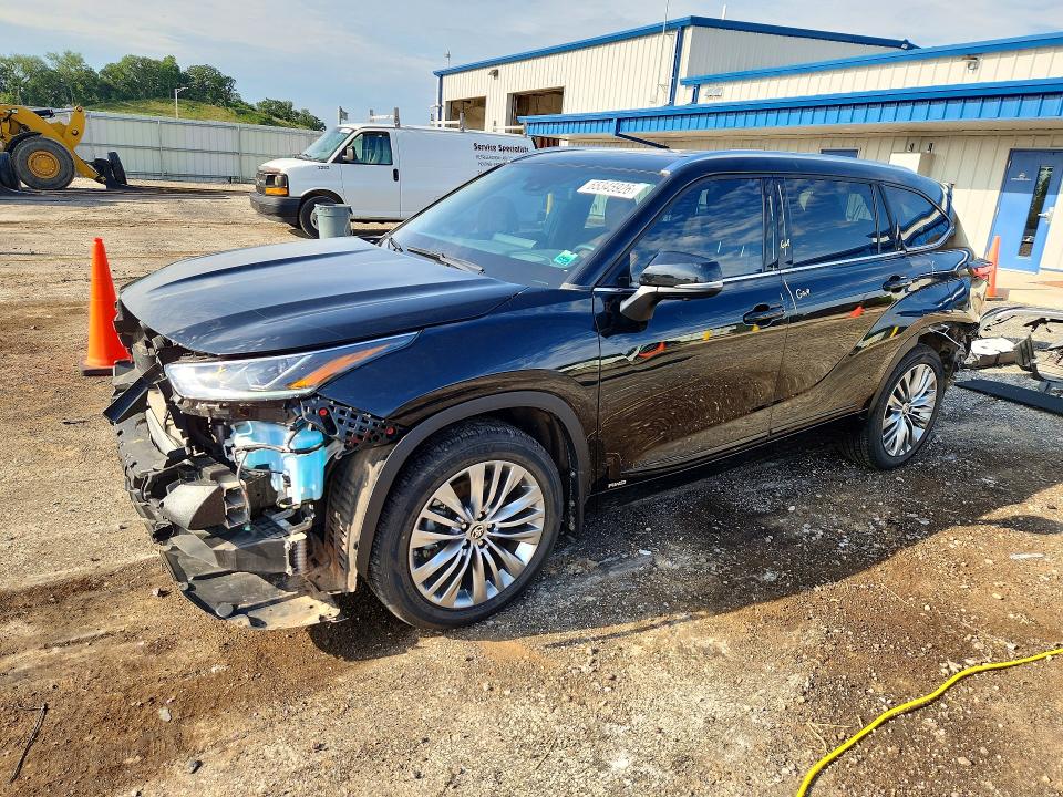 Photo 1 from auction – 2023 TOYOTA HIGHLANDER HYBRID with VIN 5TDEBRCH3PS597965