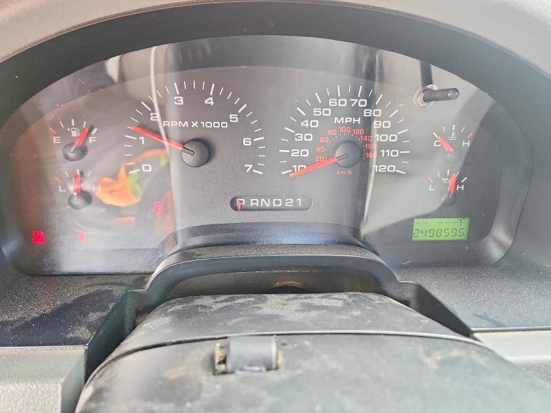 Photo 9 from auction – 2006 FORD F150 with VIN 1FTRX12W26NA84537
