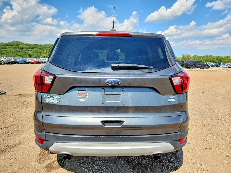 Foto 6 de la subasta – 2019 FORD ESCAPE con VIN 1FMCU9GD9KUB17694