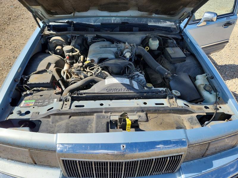 Photo 11 from auction – 1990 LINCOLN TOWN CAR with VIN 1LNCM82F4LY804448