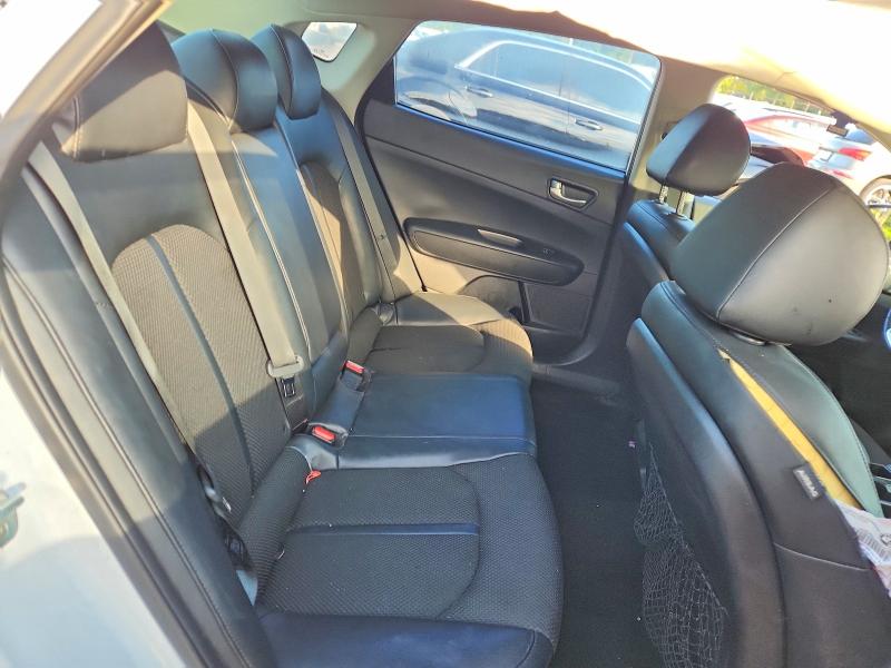 Photo 10 from auction – 2019 KIA OPTIMA with VIN 5XXGT4L3XKG332497