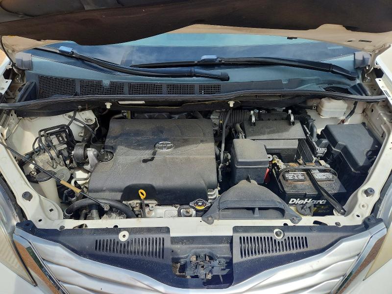 Photo 12 from auction – 2011 TOYOTA SIENNA with VIN 5TDDK3DC6BS026782