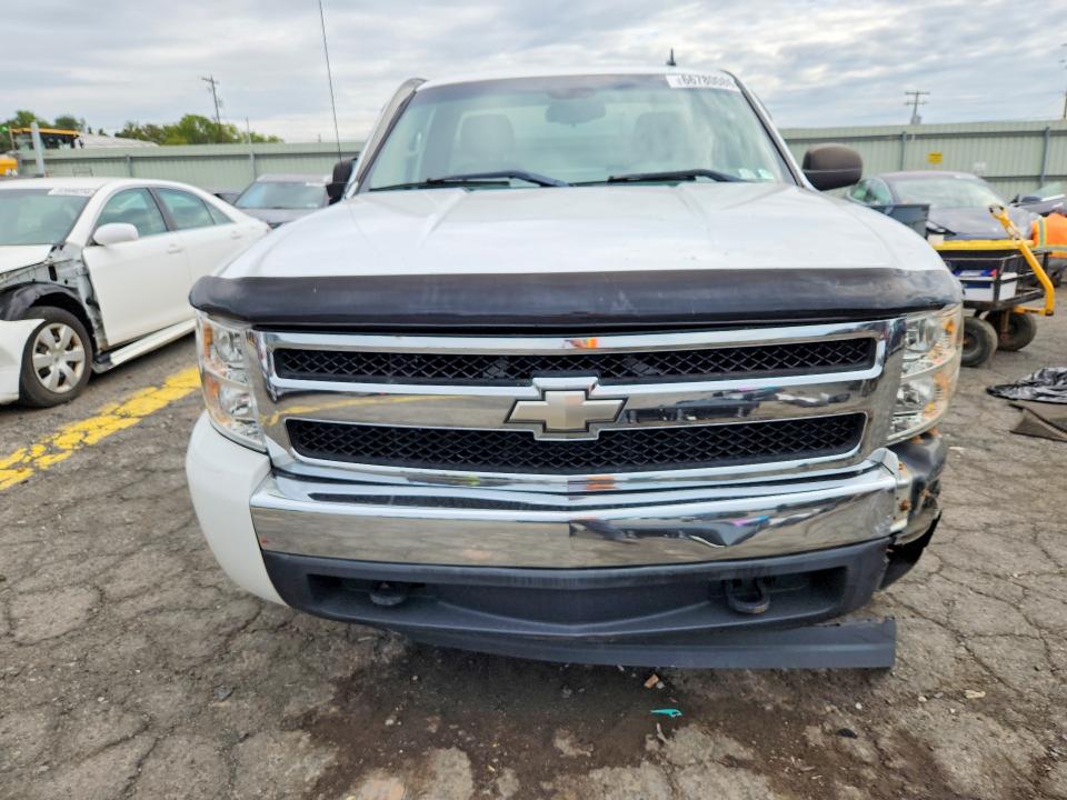 Photo 5 from auction – 2007 CHEVROLET SILVERADO with VIN 1GCEK14C07E528273
