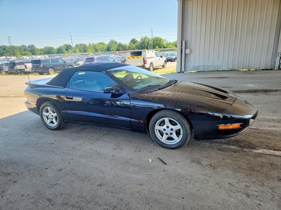 Photo 4 from auction – 1997 PONTIAC FIREBIRD with VIN 2G2FV32P5V2226021